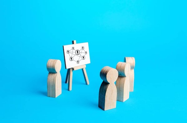 Quelles méthodes pour assurer la transition des employés vers des rôles de leadership ?